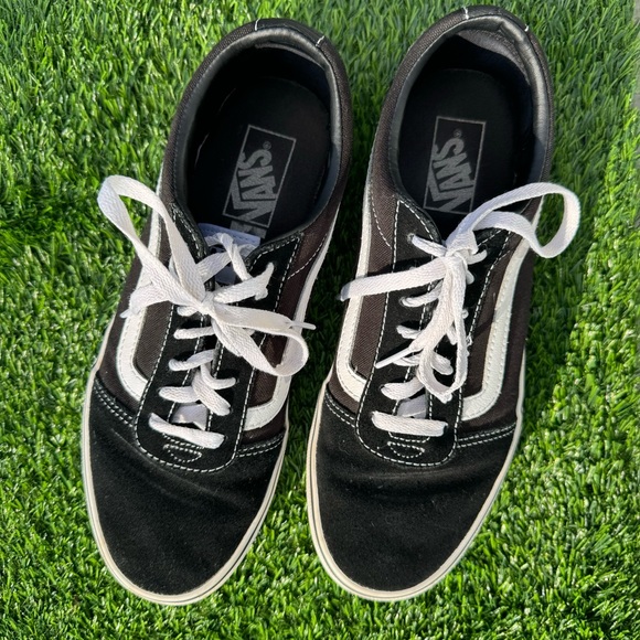 Old Skool Suede Vans Shoe - Picture 3 of 7